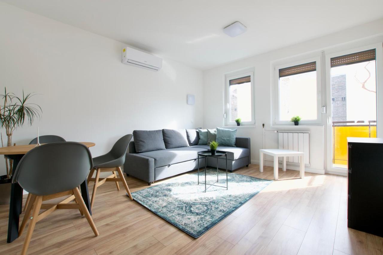 Standard Apartment By Hi5 - Dessewffy 37 Suites Budapest Kültér fotó
