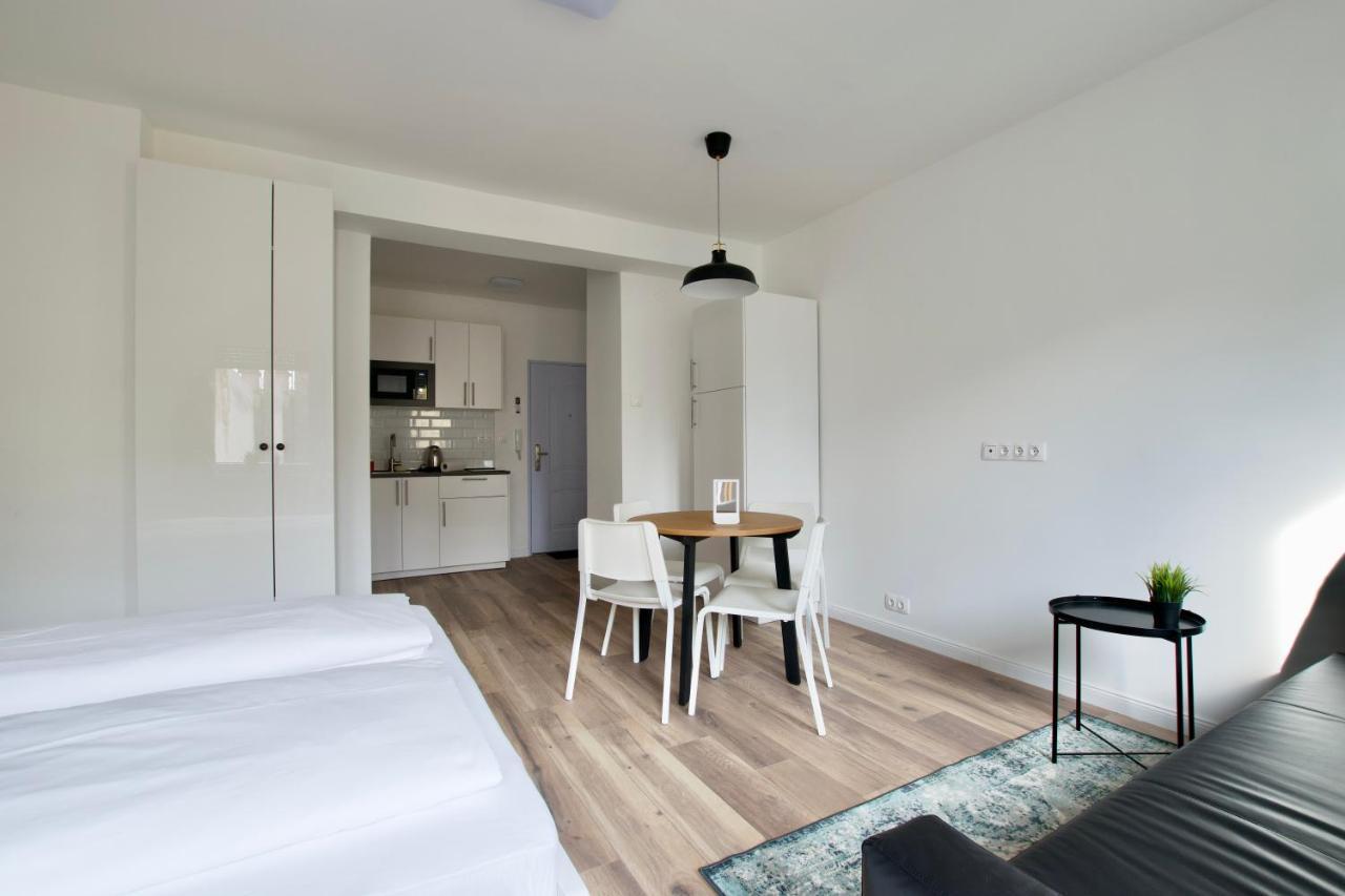 Standard Apartment By Hi5 - Dessewffy 37 Suites Budapest Kültér fotó