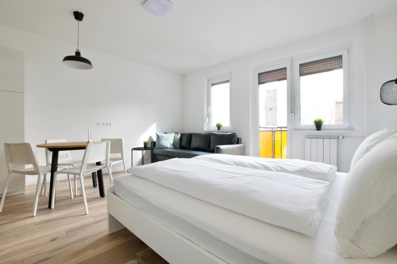 Standard Apartment By Hi5 - Dessewffy 37 Suites Budapest Kültér fotó
