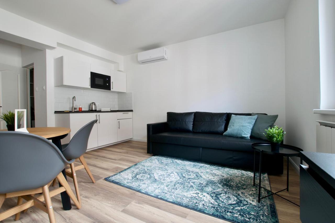 Standard Apartment By Hi5 - Dessewffy 37 Suites Budapest Kültér fotó